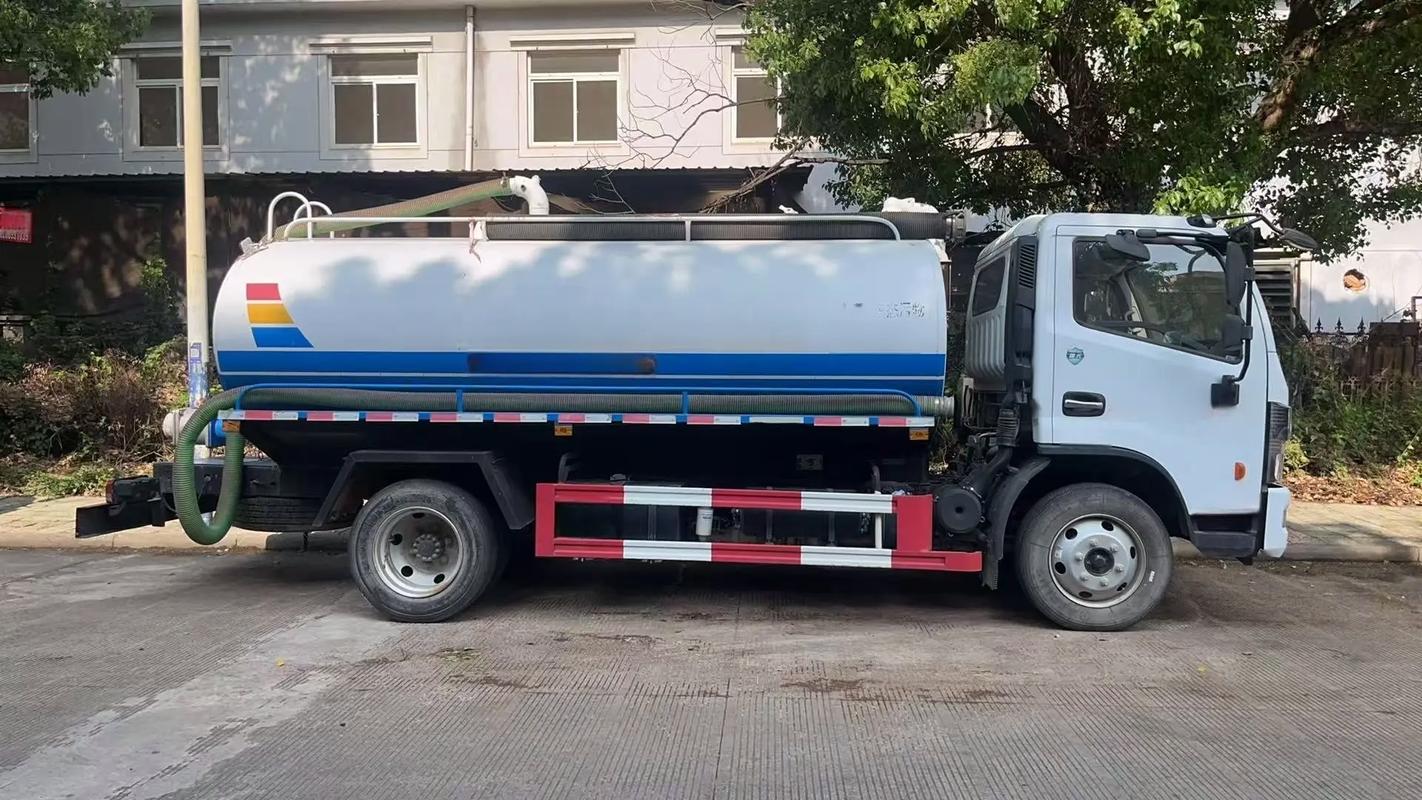 9成新8方二手吸糞車(chē)/吸污車(chē)轉(zhuǎn)讓 精品車(chē)況，機(jī)會(huì)難得